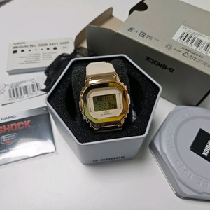 카시오 지샥 GM-S5600PG-4DR