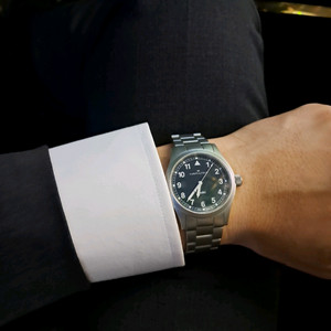 카키필드 쿼츠 블루