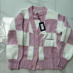 타미힐피거여성가디건xs 55-66가능해요.