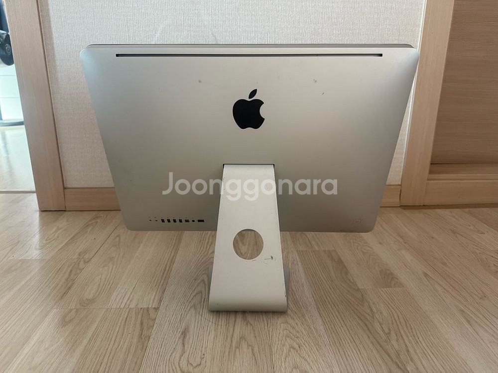 아이맥 2011 21.5인치 부품용 팝니다.--2