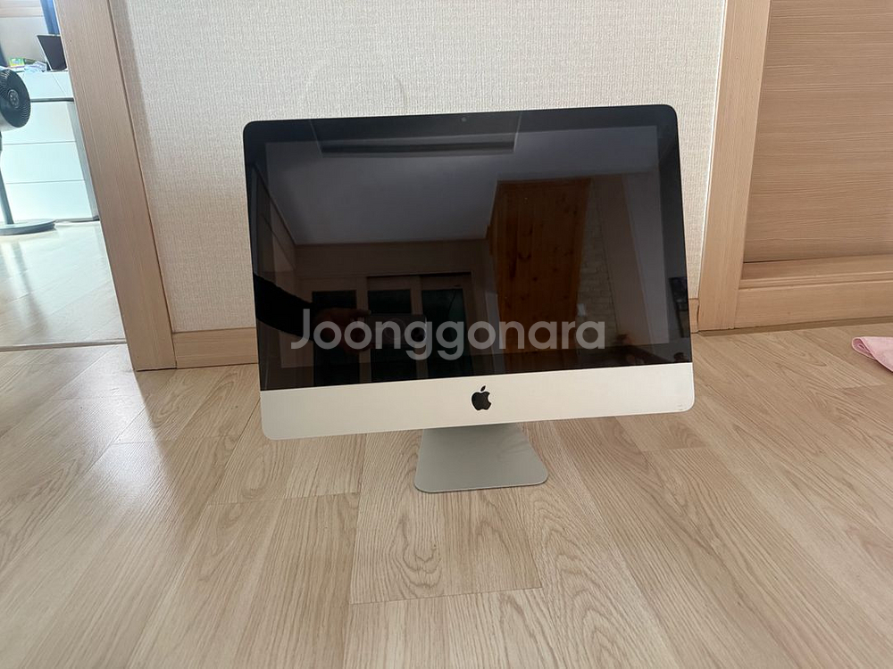 아이맥 2011 21.5인치 부품용 팝니다.--1