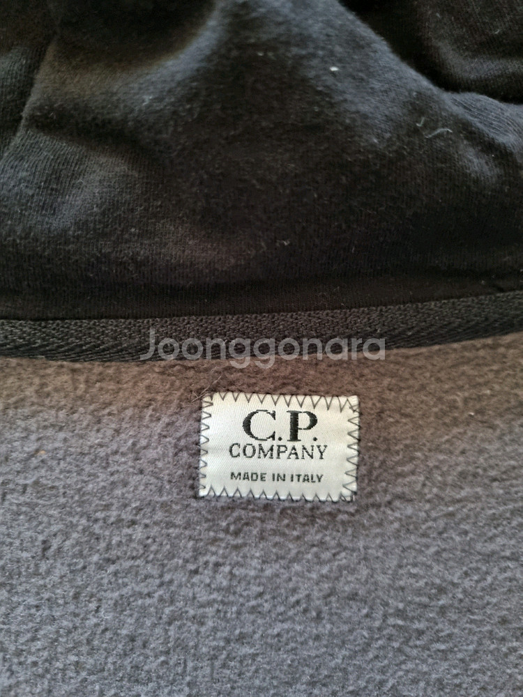 CP컴퍼니 후드 집업--2