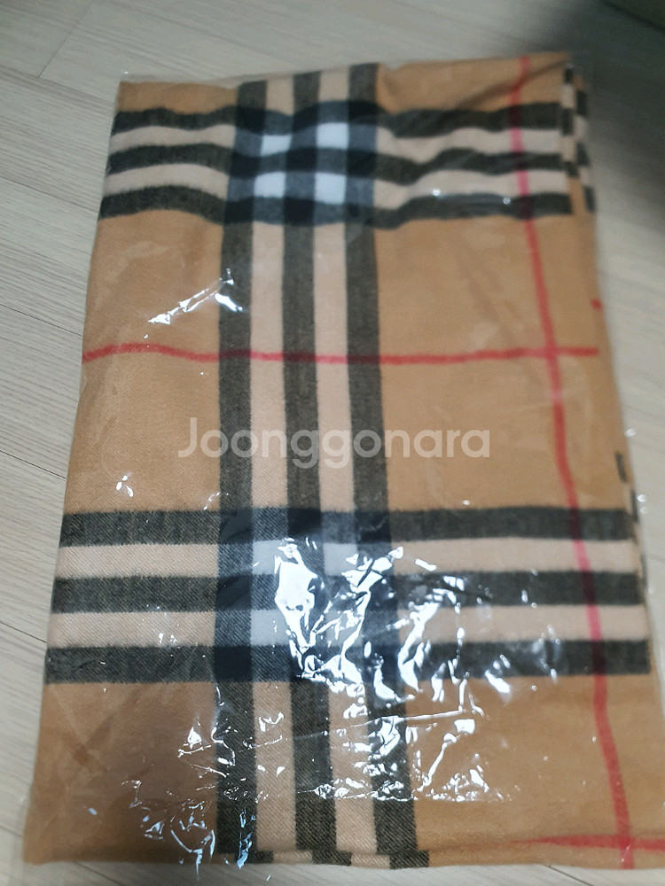 캐시미어 버버리 클래식 체크 넓은 빅겸용 숄머플러--1