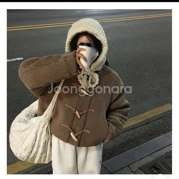 지그재그 에이블리 베이델리 뽀글이 후드 퍼 집업 떡볶이 코트 자켓--2