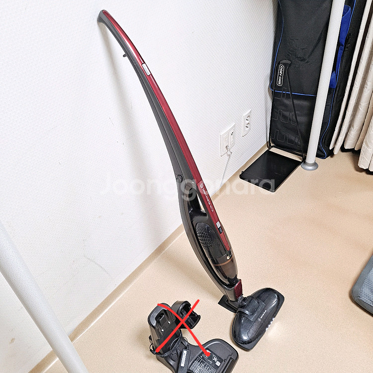 LG 코드제로 18v 무선청소기만 부품용 배터리없음 충전기없음 청소기만--1