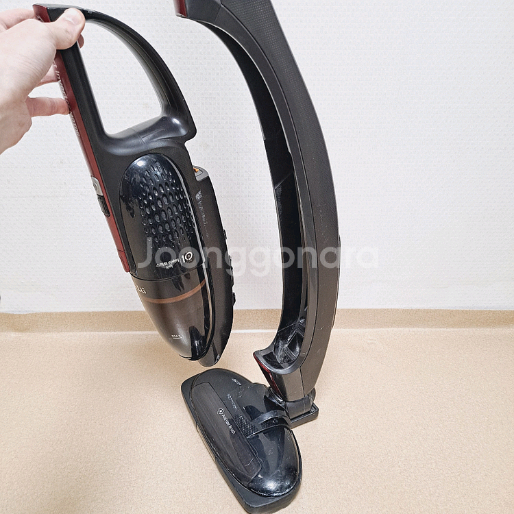 LG 코드제로 18v 무선청소기만 부품용 배터리없음 충전기없음 청소기만--5