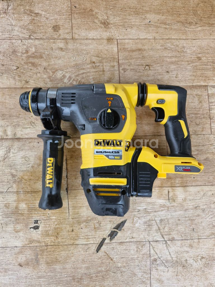 디월트충전함마드릴DCH333본체만--0