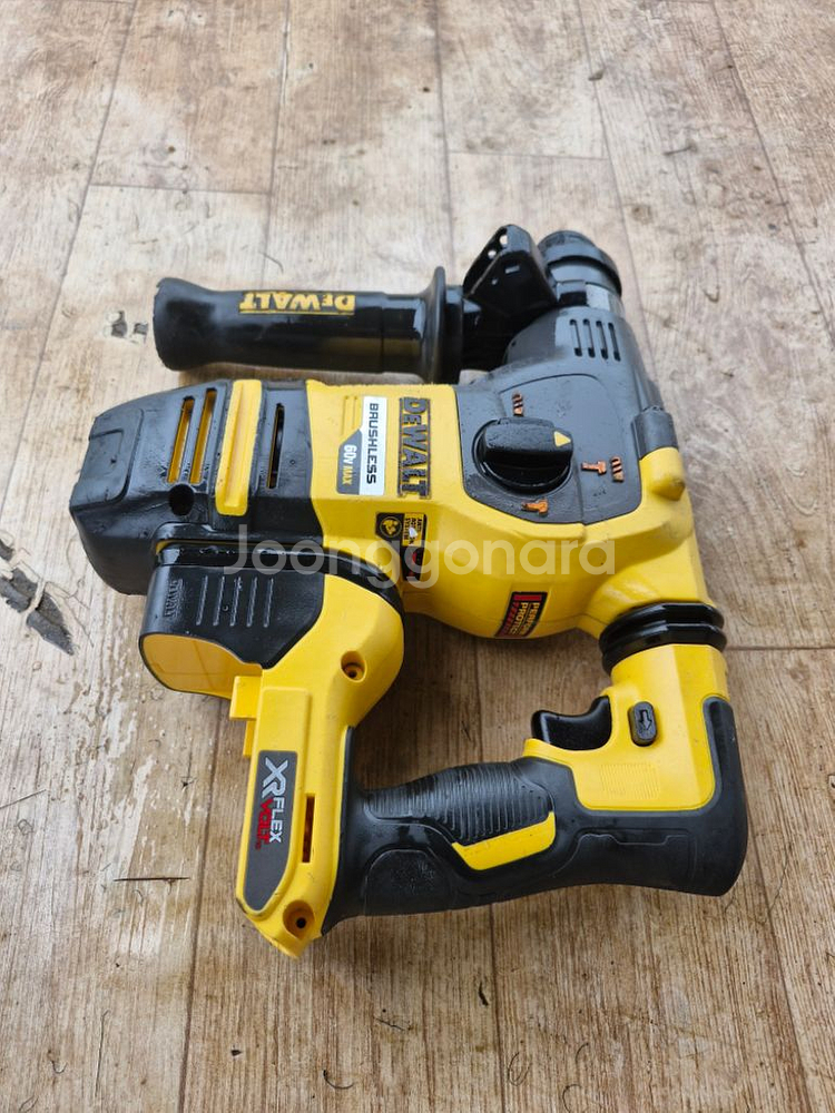 디월트충전함마드릴DCH333본체만--6