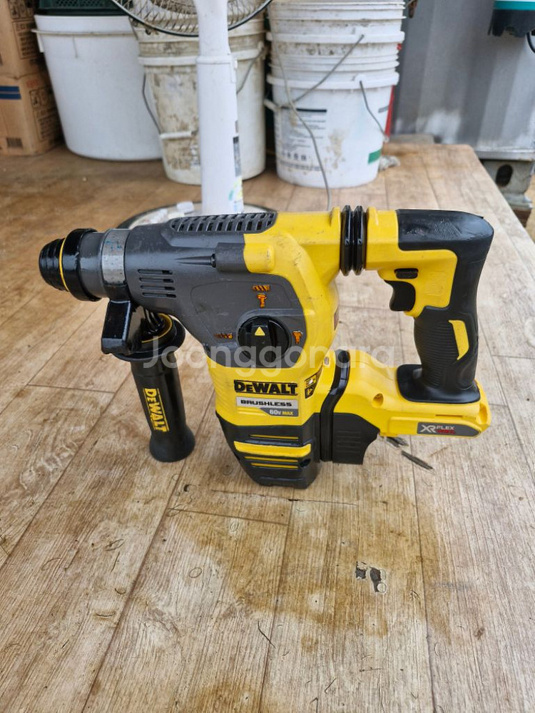 디월트충전함마드릴DCH333본체만--8