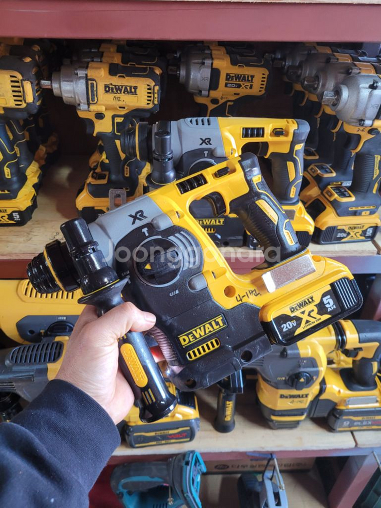 디월트충전함마드릴DCH273AVR.로타리 앙카드릴.A3--3