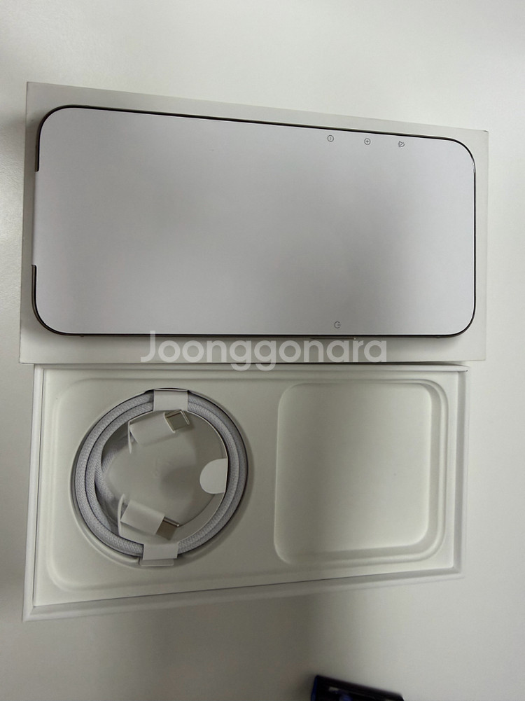 [새제품]아이폰15프로맥스 256 내추럴--1