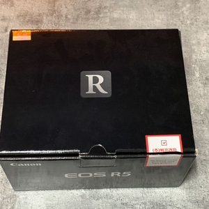 캐논 R5와 세로그립 BG-R10 판매합니다.