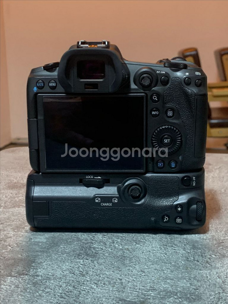 캐논 R5와 세로그립 BG-R10 판매합니다.--3