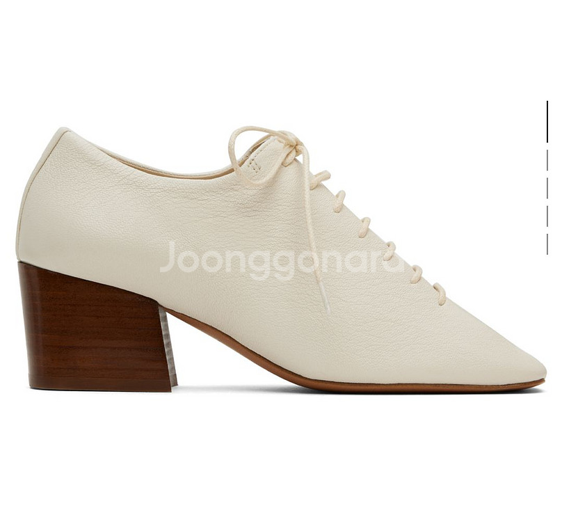 가격인하> 르메르 클래식 더비힐 화이트 새상품--9