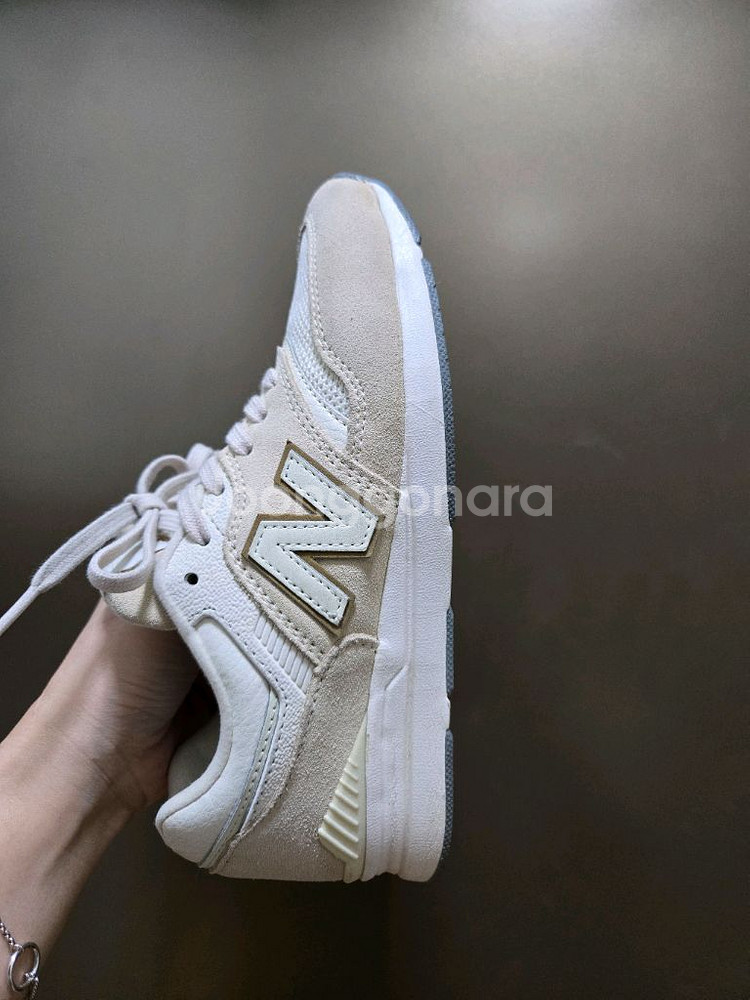 뉴발란스 운동화 225mm--1