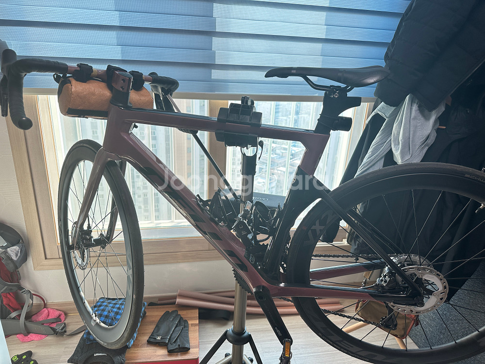 첼로 엘리엇 E8 풀 카본 Di2 울테그라 M 판매합니다--0