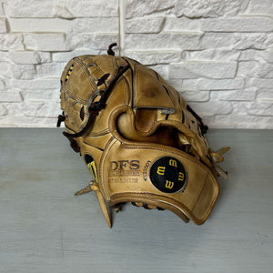 윌슨 A2000 류현진 모델 일본산 좌투 투수 12인치 야구 글러브