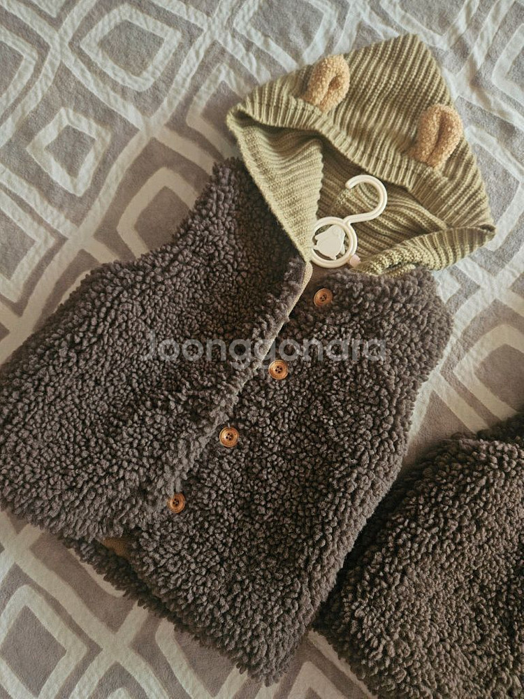 쌍둥이 곰돌이 후드 털조끼--2