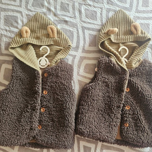 쌍둥이 곰돌이 후드 털조끼