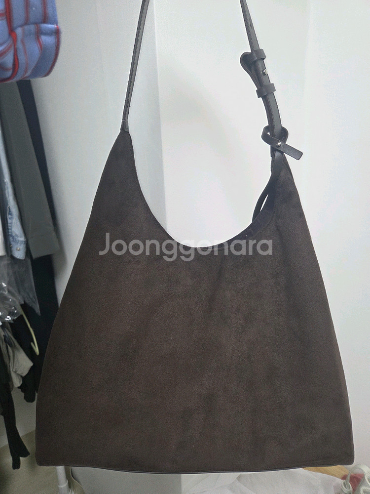 오브하 플럼 스웨이드 호보백--4