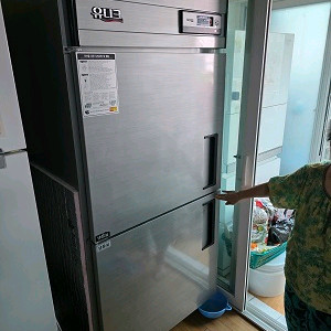 대전세종 업소용냉장고30박스냉장고 냉장1냉동1입니다