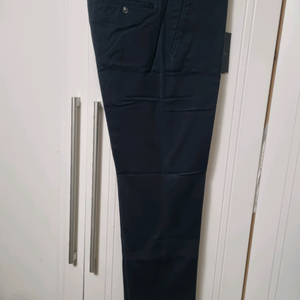 (새상품) 브라더스 남성 면바지입니다- 색상은 네이비이고 사이즈는 W33입니다