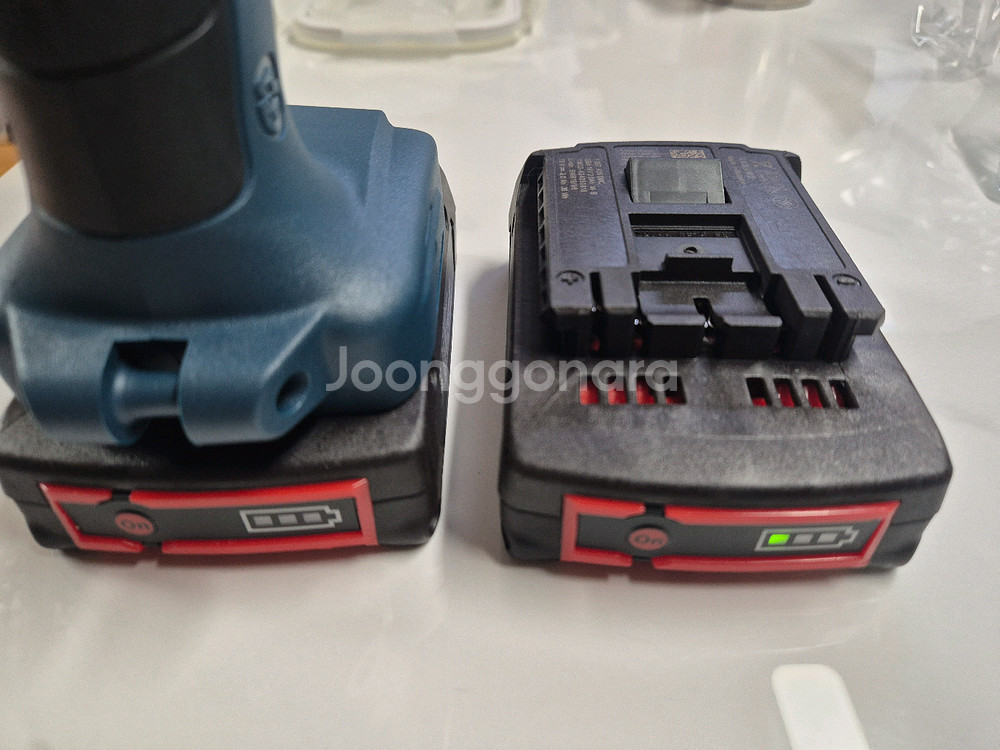 보쉬 GSR18V-45 충전 드릴 세트--3