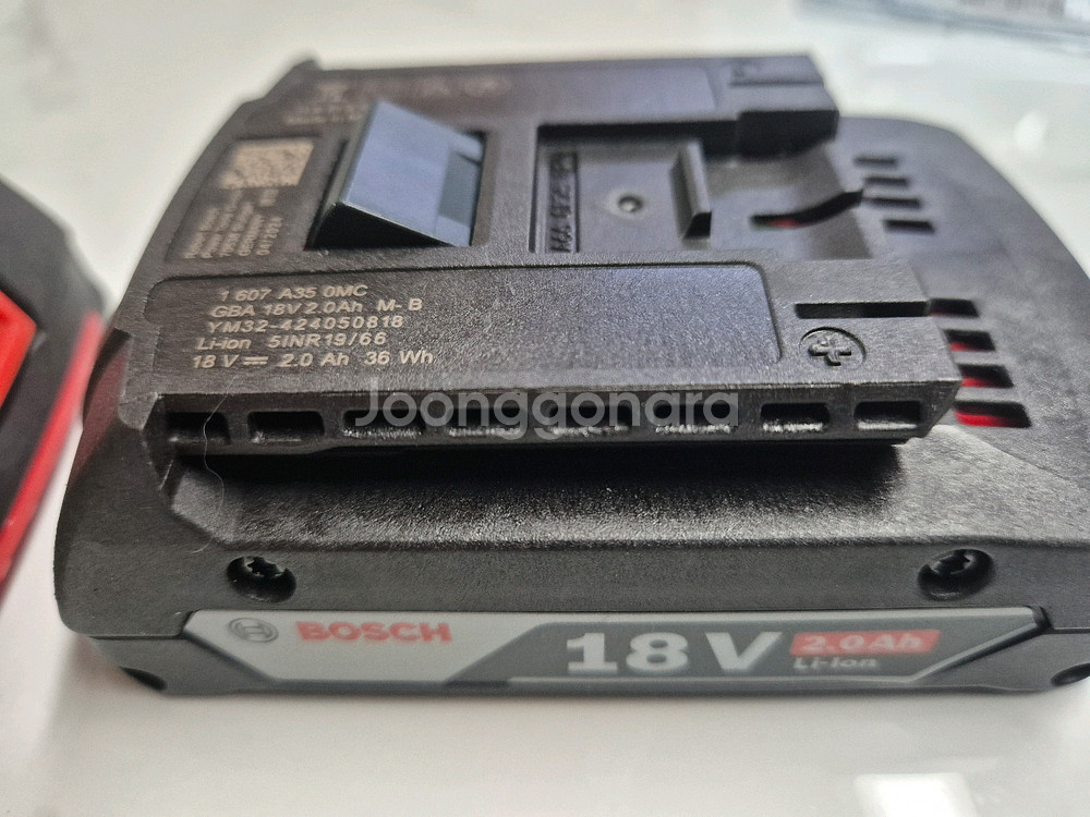 보쉬 GSR18V-45 충전 드릴 세트--4