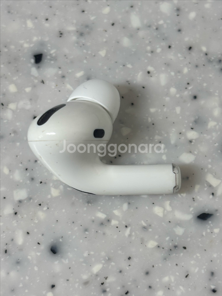 에어팟프로1 왼쪽 진짜싸게 급처합니다!!--2