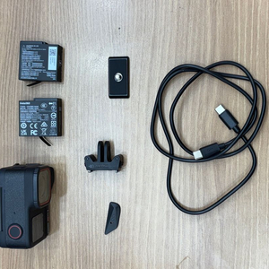 인스타360 Ace Pro 2