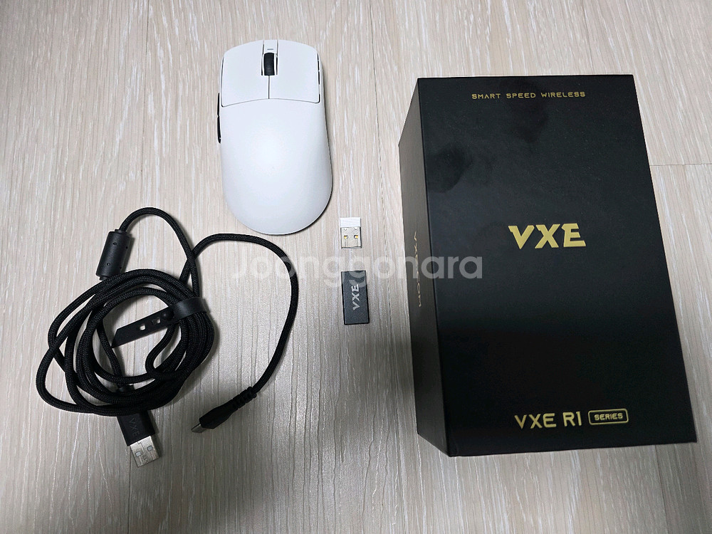 vxe r1 pro max 화이트 잠자리 무선 마우스--0
