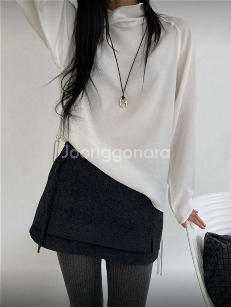 <새상품> 하이넥 블라우스 5color--6