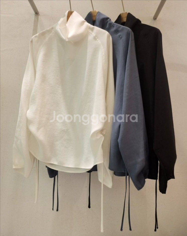 <새상품> 하이넥 블라우스 5color--7