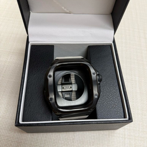 애플워치 울트라1,2 리차드밀 케이스 팝니다