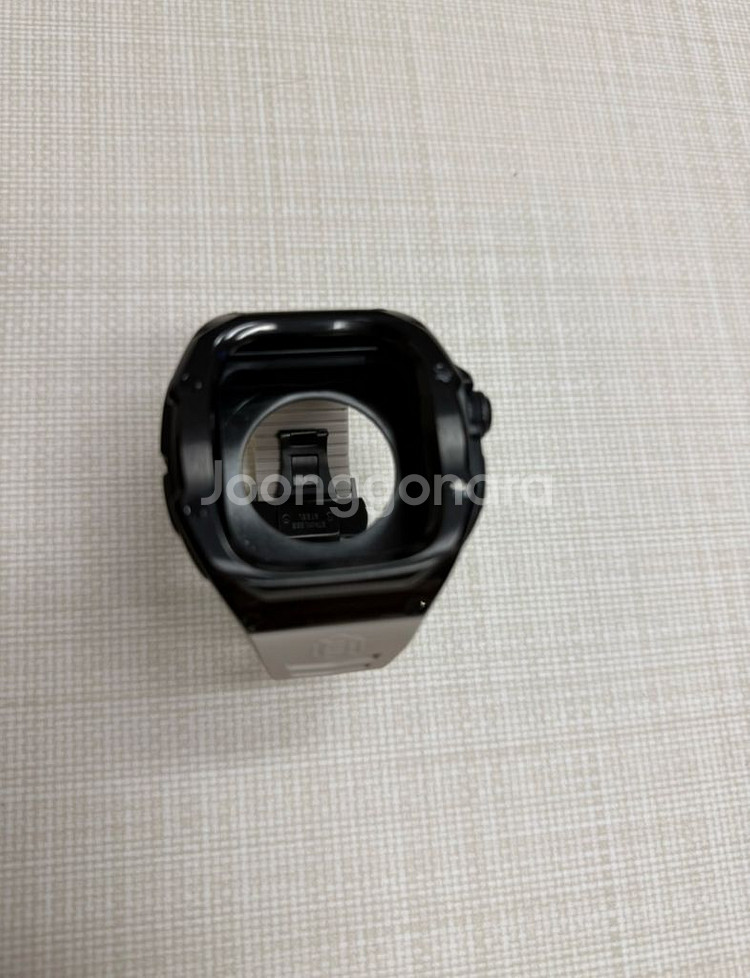 애플워치 울트라1,2 리차드밀 케이스 팝니다--1