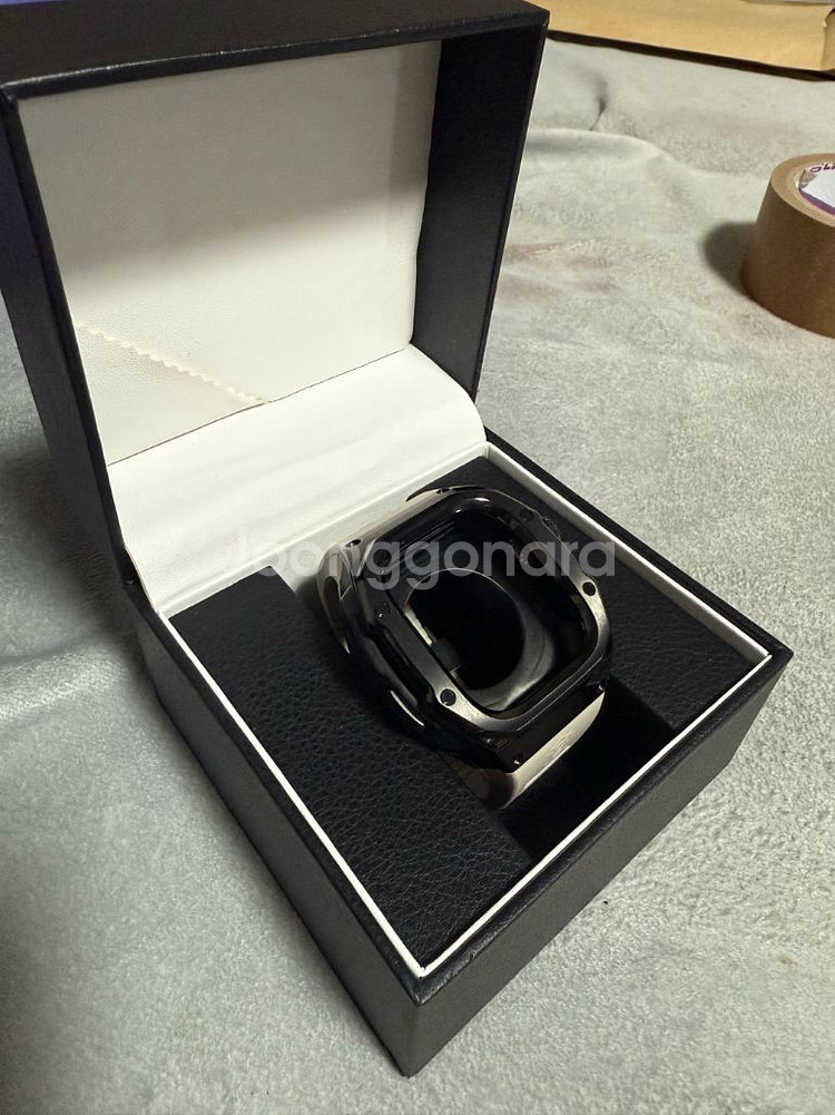 애플워치 울트라1,2 리차드밀 케이스 팝니다--4