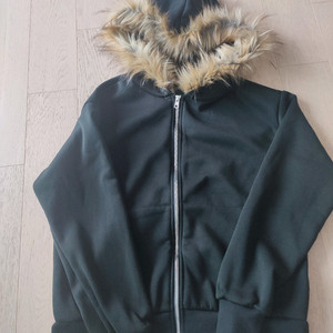 검정 털 후드집업(새상품)-저렴히판매해요