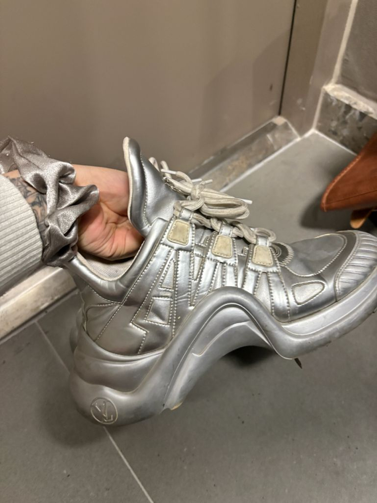 루이비통 아치라이트 240 이미지