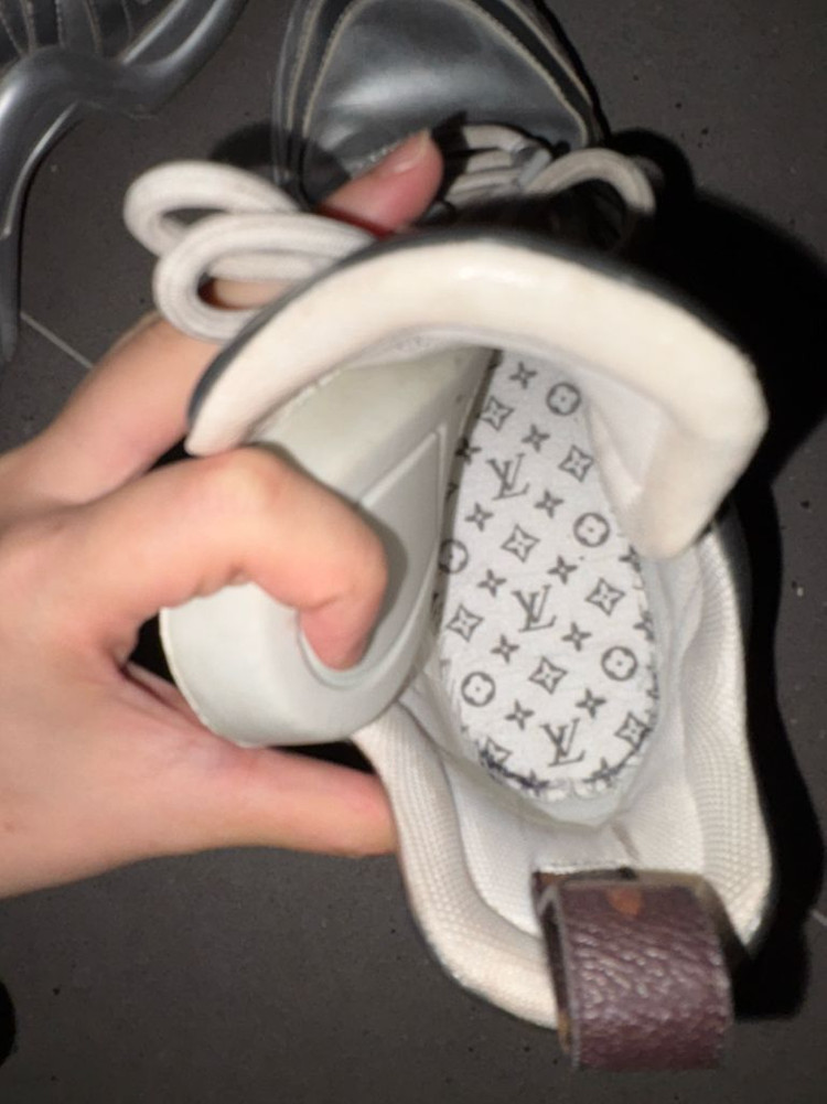 루이비통 아치라이트 240 이미지