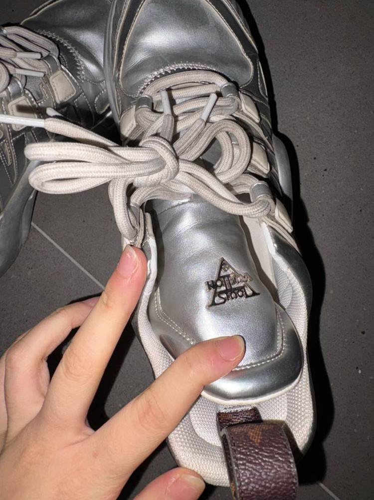 루이비통 아치라이트 240 이미지