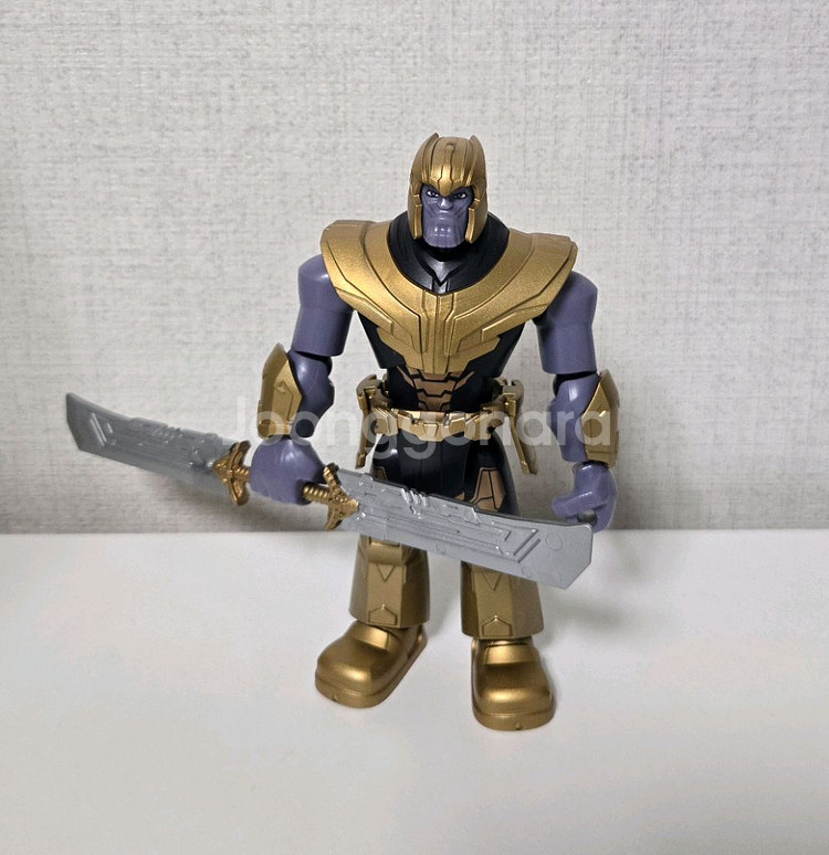 블로키 마블 타노스 피규어--0