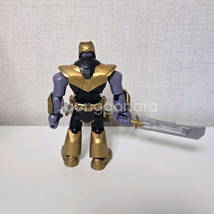 블로키 마블 타노스 피규어--1