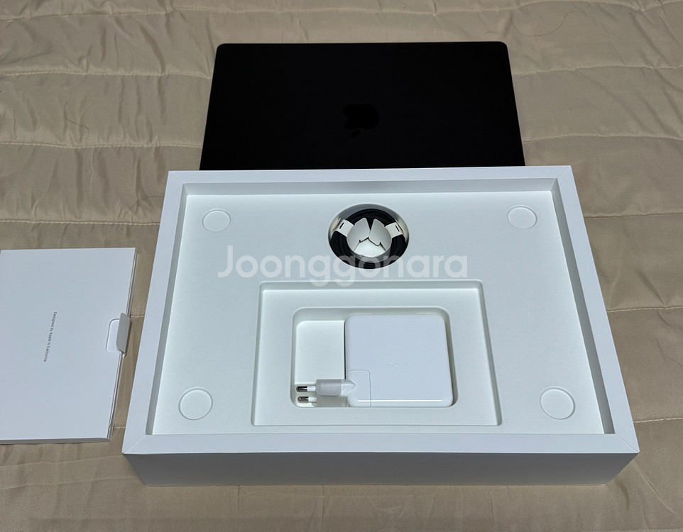 맥북프로 M4 Max 14인치 36GB/1TB 새상품급--1