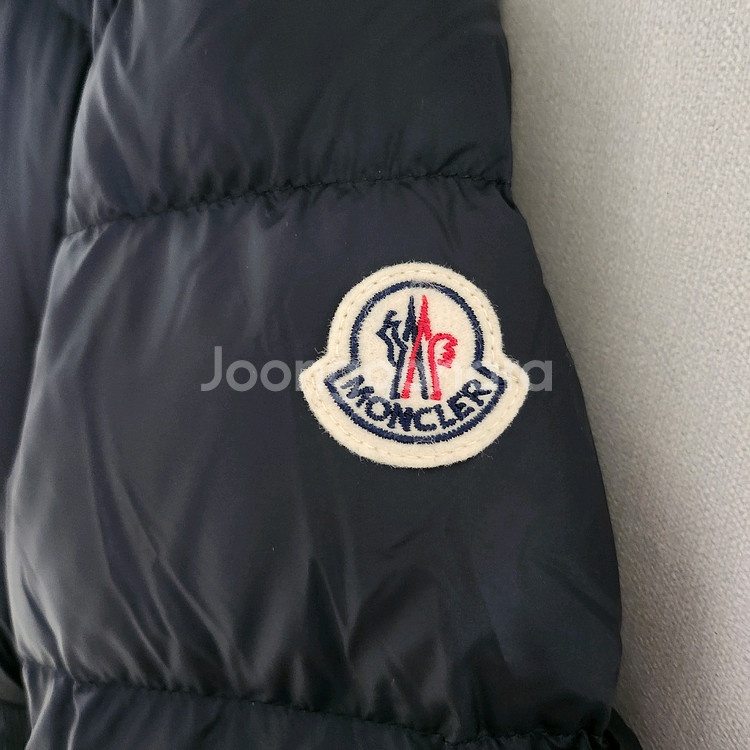 몽클레어 여성 보에드 패딩 점퍼--2