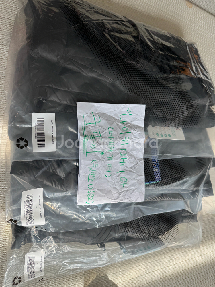 [2,3] 25fw 산산기어 서픽스 블랙 새상품 판매--0