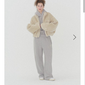 더바넷 에코시어링 크롭 자켓