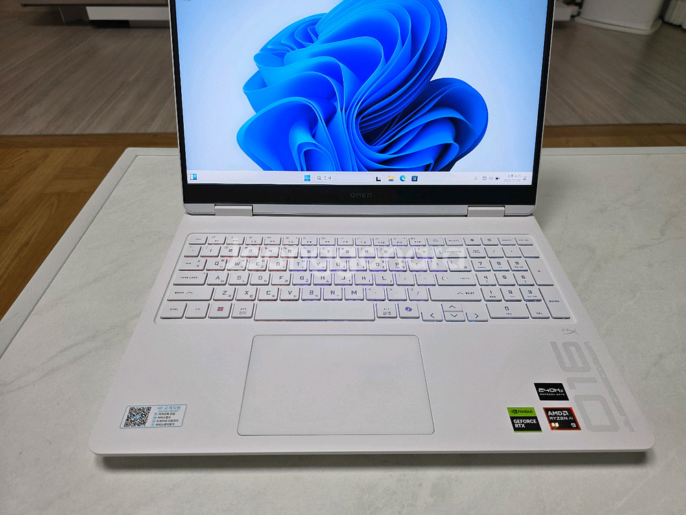 신품급 HP 오멘 16 게이밍 노트북 라이젠 AI9 RTX5070--2