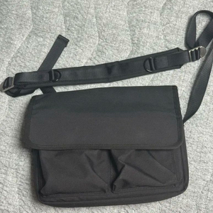 하 아카이브 5포켓 아이패드 크로스백