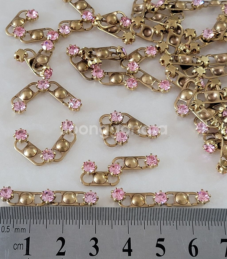 금속장식 캡큐빅장식 핑크색상 48개 일괄--1