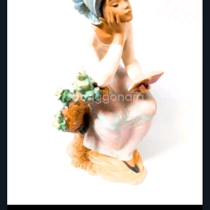 야드로책보는여인